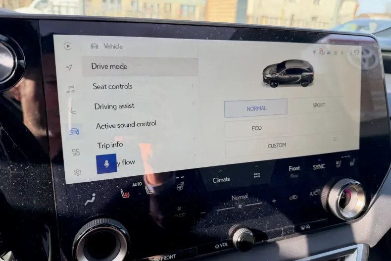 Lexus RX 500 din 2025 cu 5.870 km - oferta LEX144017 - foto 24