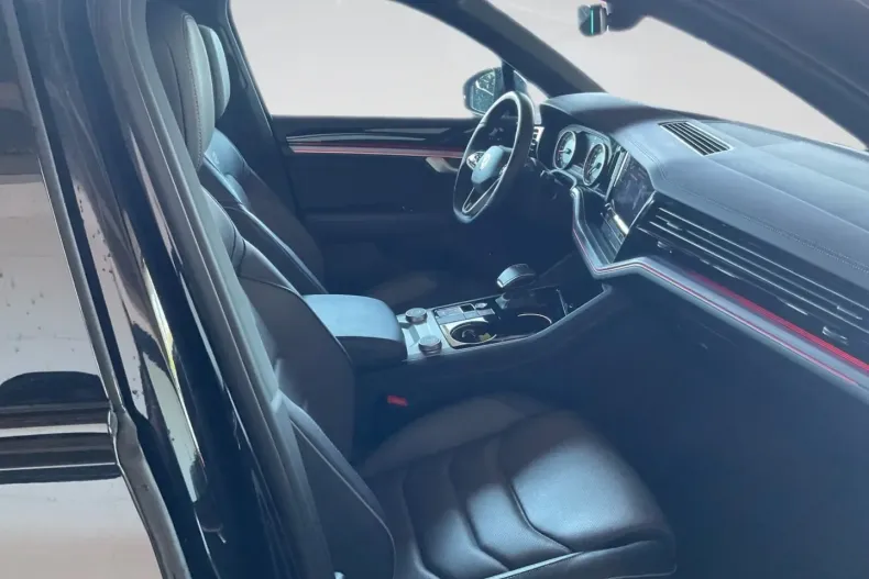 Volkswagen Touareg din 2021 cu 74.810 km - oferta VOL144018 - foto 12