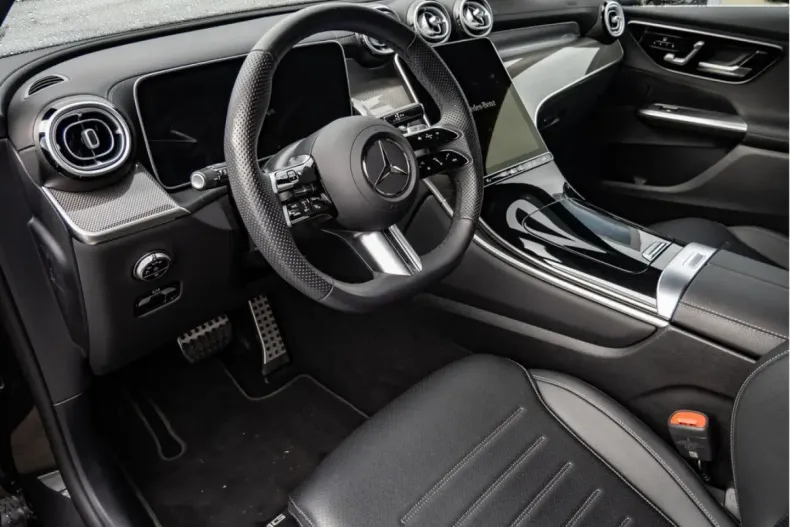 Mercedes-Benz GLC 200 din 2024 cu 19.987 km - oferta MER144025 - foto 4