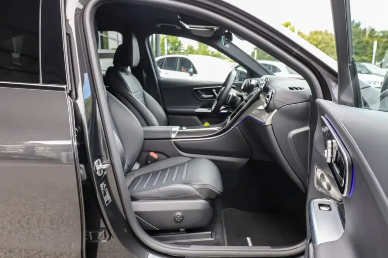 Mercedes-Benz GLC 300 din 2023 cu 31.355 km - oferta MER144028 - foto 2