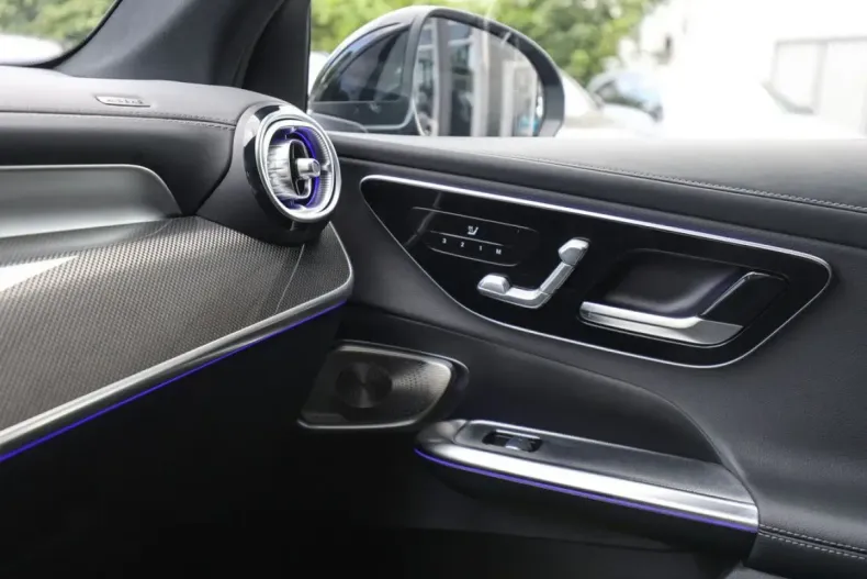 Mercedes-Benz GLC 300 din 2023 cu 31.355 km - oferta MER144028 - foto 15