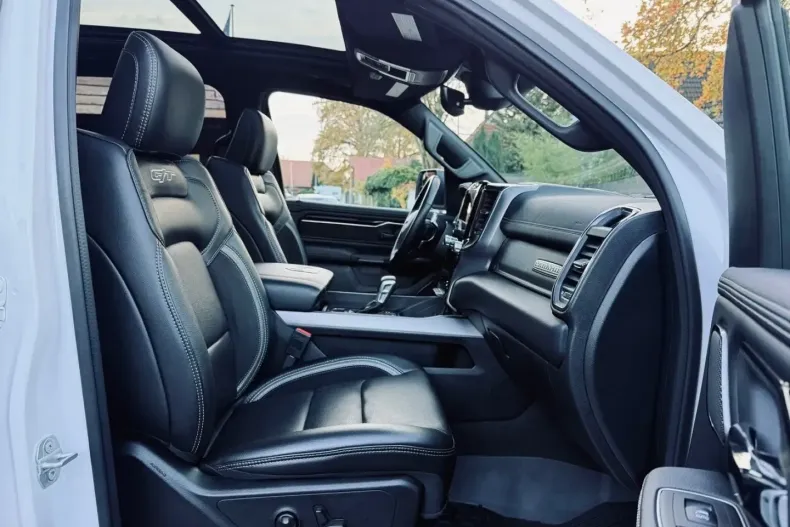 Dodge RAM din 2023 cu 5.350 km - oferta DOD144030 - foto 42