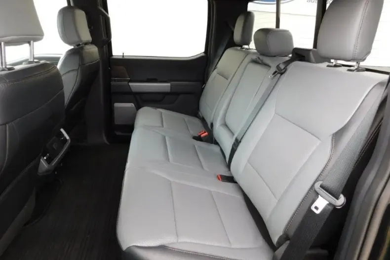 Ford F 150 din 2023 cu 20.000 km - oferta FOR144031 - foto 6