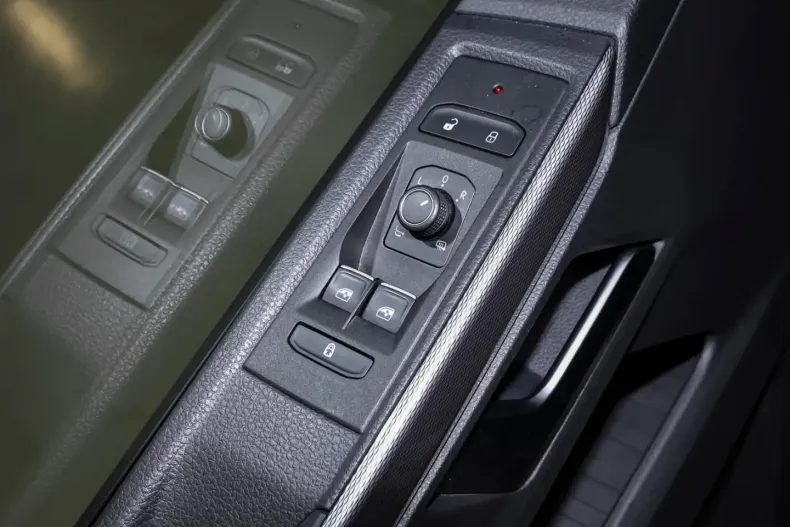 Volkswagen T6 Transporter din 2022 cu 41.600 km - oferta VOL144037 - foto 22