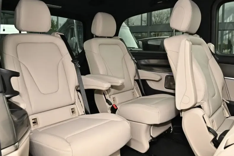 Mercedes-Benz V 300 din 2025 cu 8.070 km - oferta MER144052 - foto 33