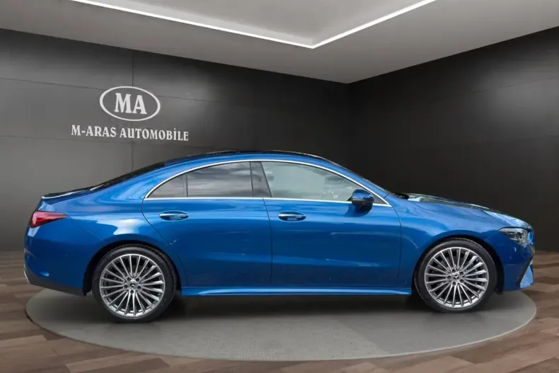 Mercedes-Benz CLA 200 din 2024 cu 4.000 km - oferta MER144053 - foto 7