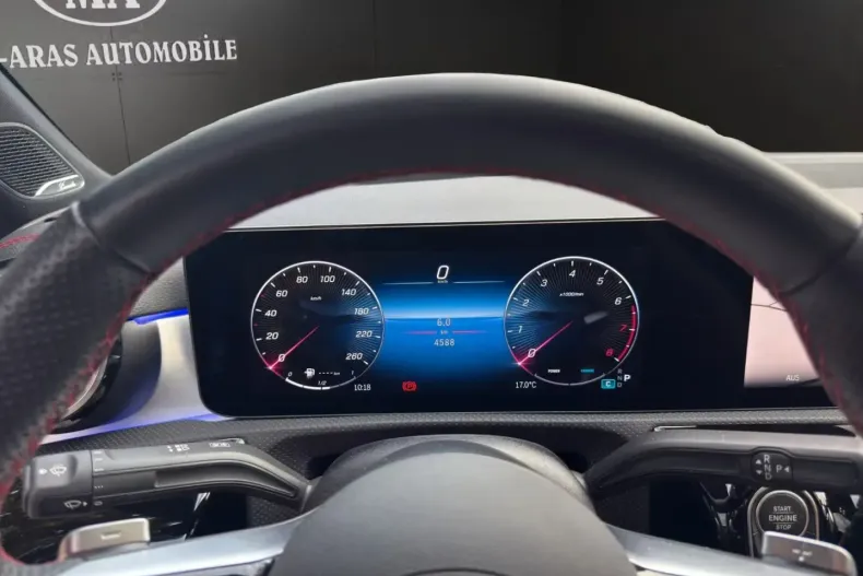 Mercedes-Benz CLA 200 din 2024 cu 4.000 km - oferta MER144053 - foto 11