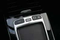 Mercedes-Benz CLA 200 din 2025 cu 19.900 km - oferta MER144055 - foto 12