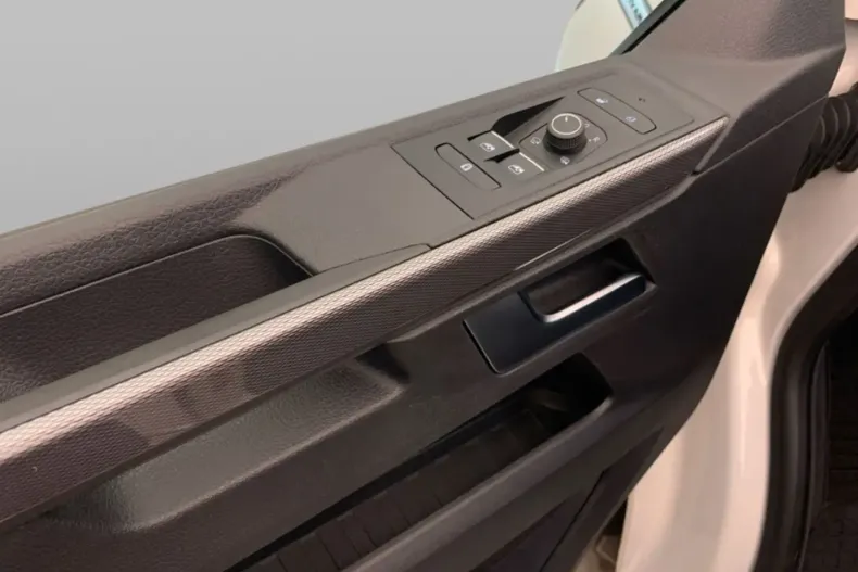 Volkswagen T6 Multivan din 2022 cu 60.500 km - oferta VOL144065 - foto 10