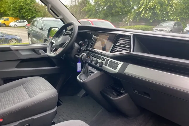 Volkswagen T6 Multivan din 2022 cu 26.253 km - oferta VOL144067 - foto 14