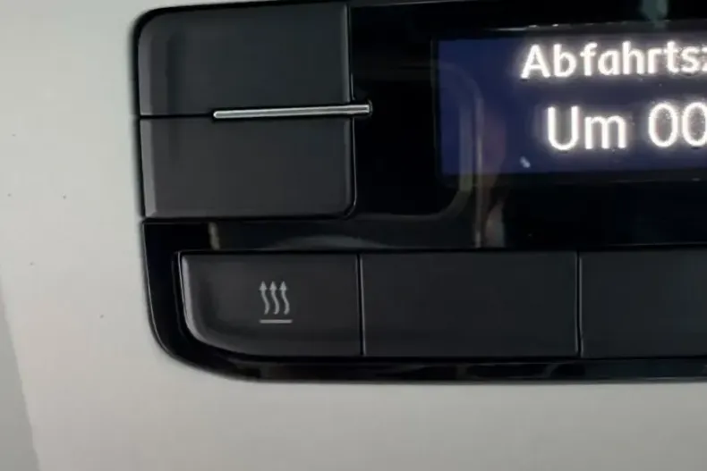 Volkswagen T6 Multivan din 2022 cu 63.874 km - oferta VOL144068 - foto 10