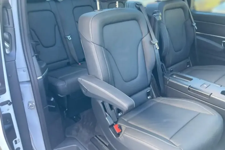 Mercedes-Benz V 300 din 2024 cu 31.441 km - oferta MER144070 - foto 11