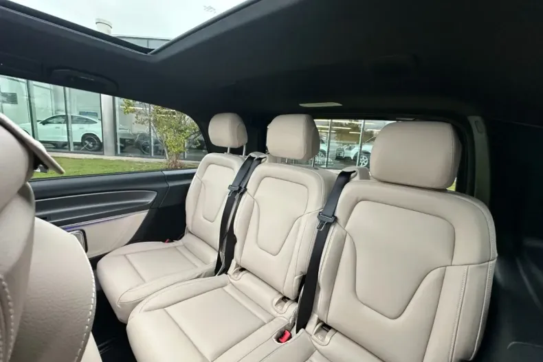 Mercedes-Benz V 300 din 2025 cu 6.000 km - oferta MER144075 - foto 22