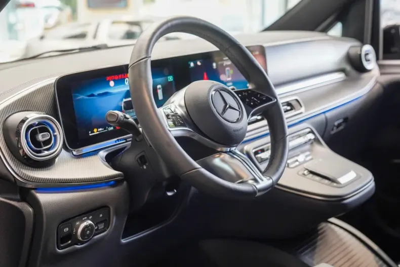 Mercedes-Benz V 250 din 2024 cu 3.288 km - oferta MER144077 - foto 18