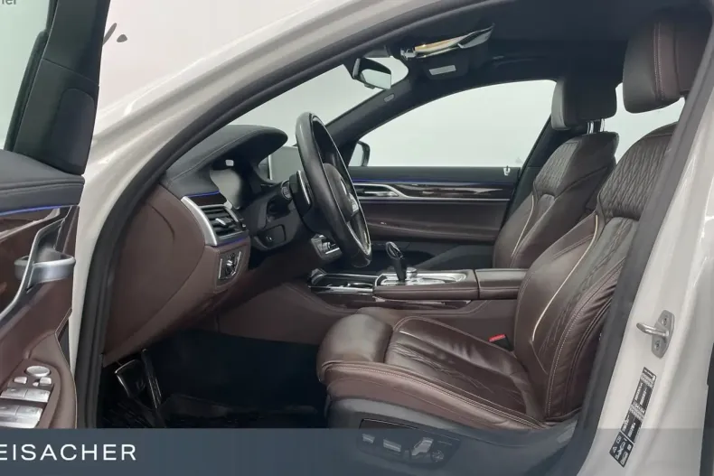 BMW 740 din 2022 cu 68.374 km - oferta BMW144100 - foto 5