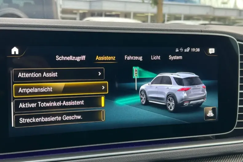 Mercedes-Benz GLE 400 din 2021 cu 111.485 km - oferta MER144101 - foto 20