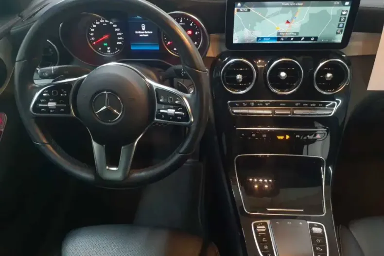 Mercedes-Benz GLC 220 din 2022 cu 69.836 km - oferta MER144105 - foto 3