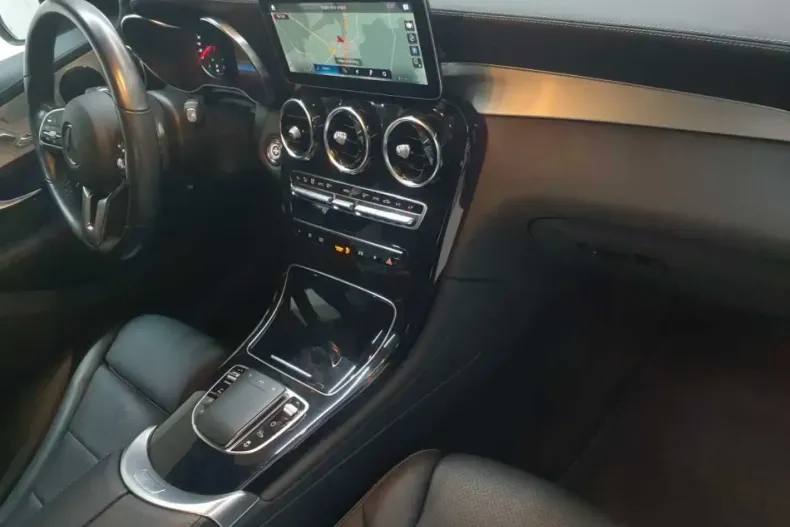 Mercedes-Benz GLC 220 din 2022 cu 69.836 km - oferta MER144105 - foto 6