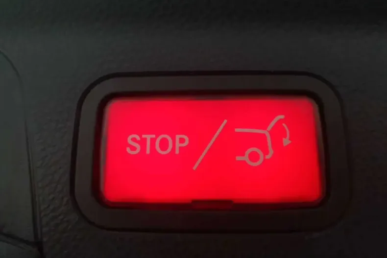 Mercedes-Benz GLC 220 din 2022 cu 69.836 km - oferta MER144105 - foto 9