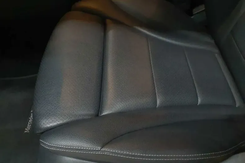 Mercedes-Benz GLC 220 din 2022 cu 69.836 km - oferta MER144105 - foto 11