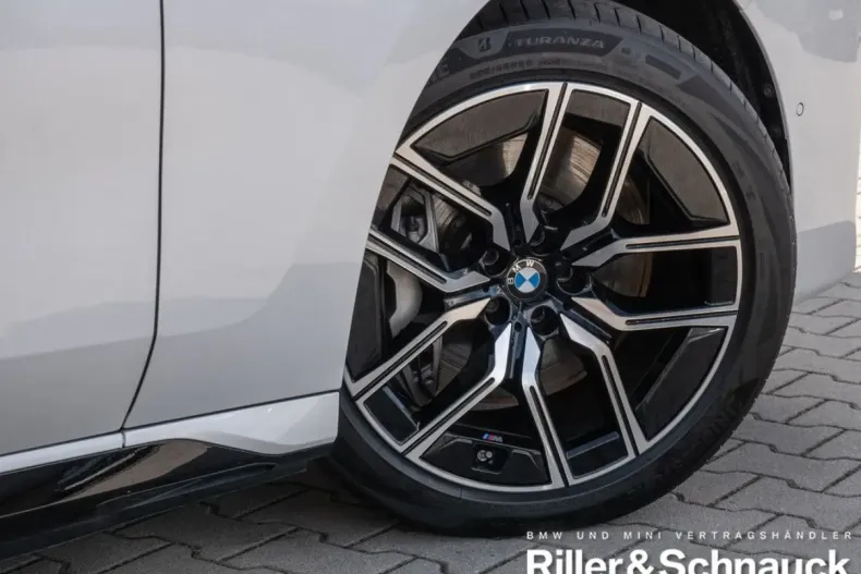 BMW 750 din 2024 cu 16.332 km - oferta BMW144116 - foto 4