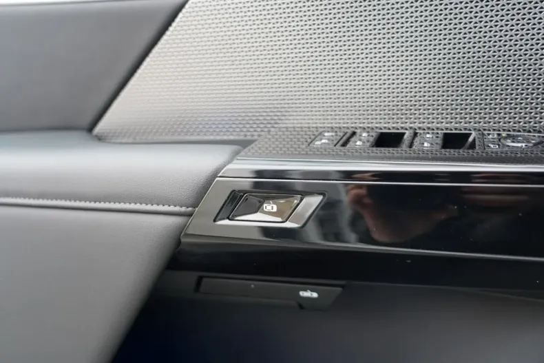 BMW 740 din 2024 cu 26.000 km - oferta BMW144118 - foto 17