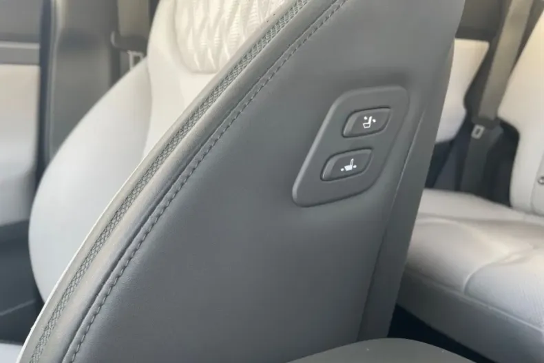 Hyundai SANTA FE din 2021 cu 70.000 km - oferta HYU144120 - foto 15