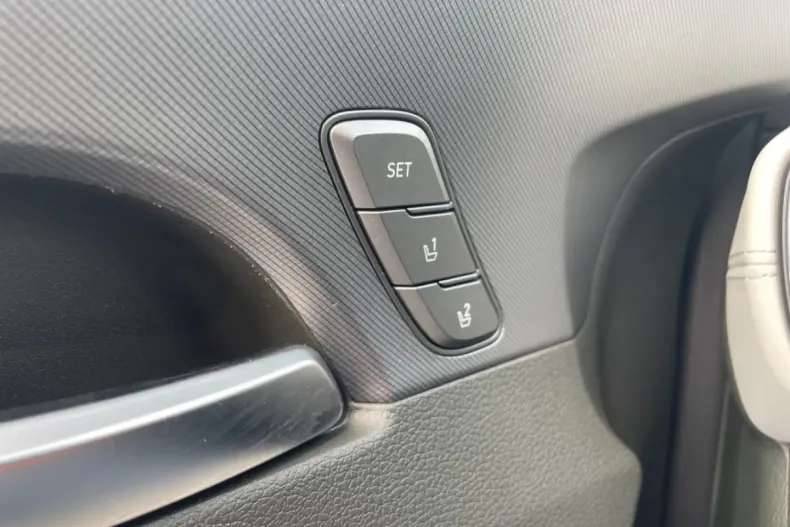 Hyundai SANTA FE din 2021 cu 70.000 km - oferta HYU144120 - foto 20