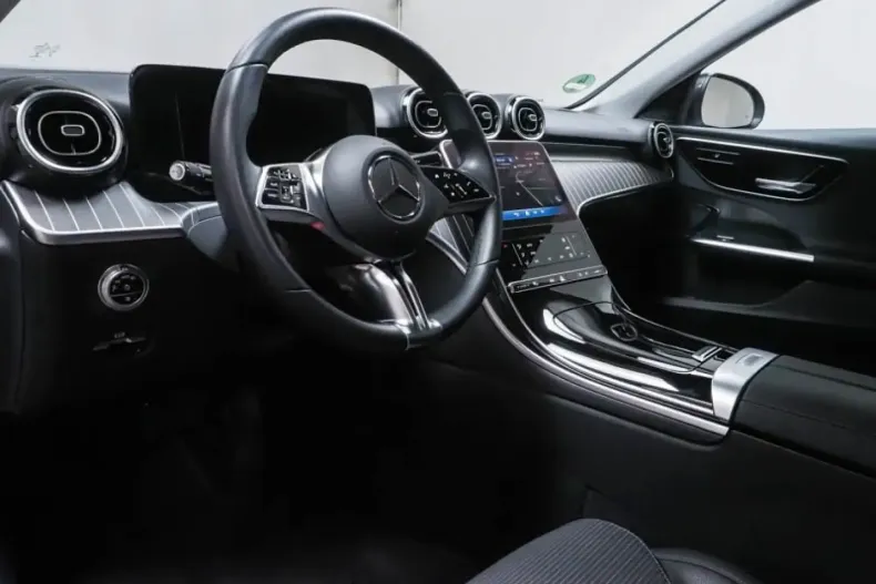 Mercedes-Benz C 300 din 2022 cu 4.000 km - oferta MER144123 - foto 7