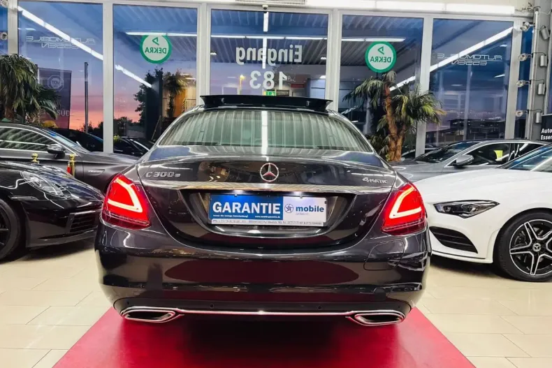 Mercedes-Benz C 300 din 2021 cu 81.809 km - oferta MER144127 - foto 4