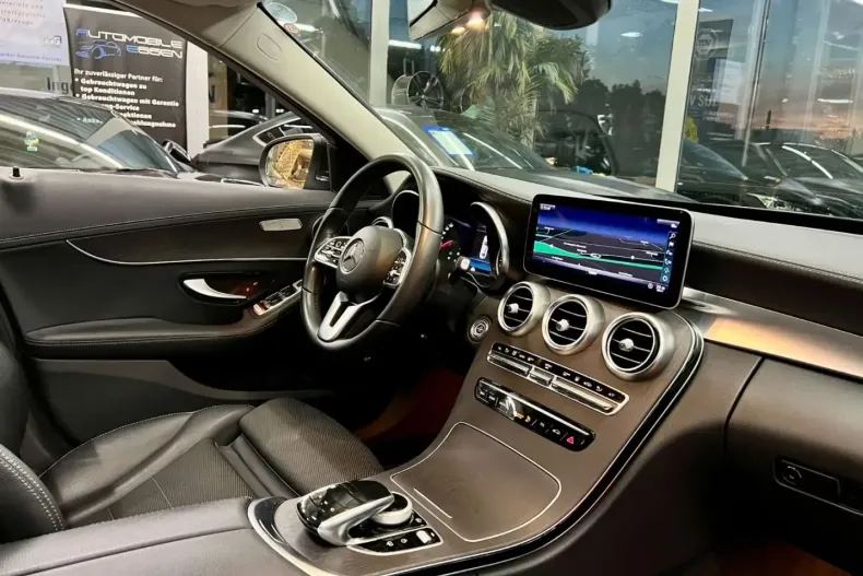 Mercedes-Benz C 300 din 2021 cu 81.809 km - oferta MER144127 - foto 20