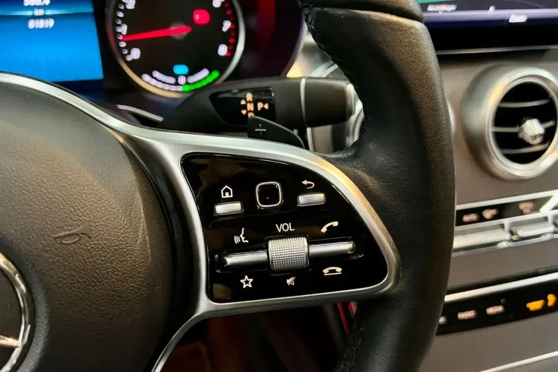 Mercedes-Benz C 300 din 2021 cu 81.809 km - oferta MER144127 - foto 32