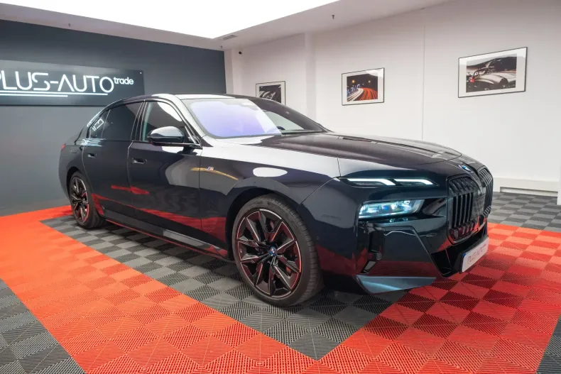 BMW i7 din 2023 cu 25.000 km - oferta BMW144128 - foto 1