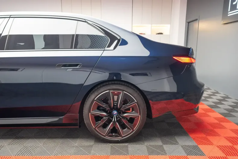 BMW i7 din 2023 cu 25.000 km - oferta BMW144128 - foto 11