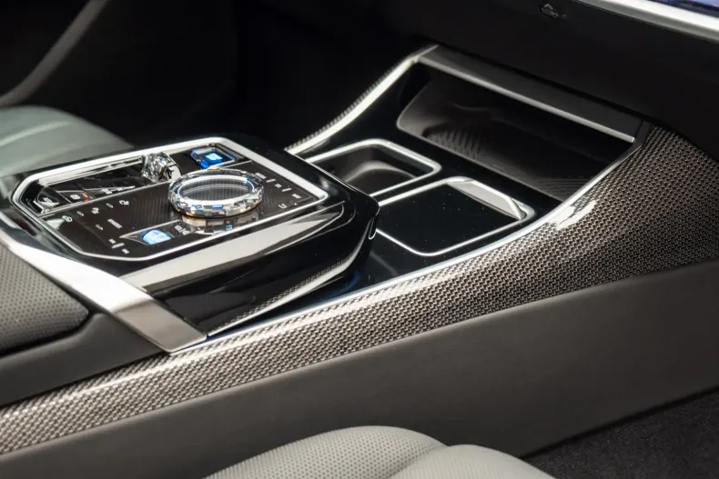 BMW i7 din 2023 cu 25.000 km - oferta BMW144128 - foto 38