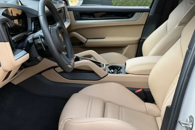 Porsche Cayenne din 2025 cu 9.900 km - oferta POR144132 - foto 5