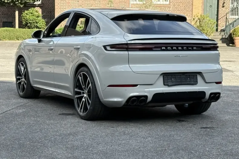 Porsche Cayenne din 2025 cu 9.900 km - oferta POR144132 - foto 13