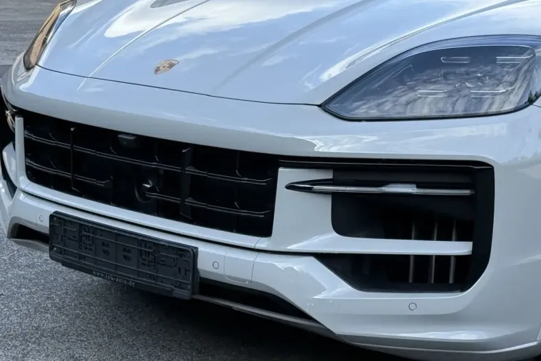 Porsche Cayenne din 2025 cu 9.900 km - oferta POR144132 - foto 30