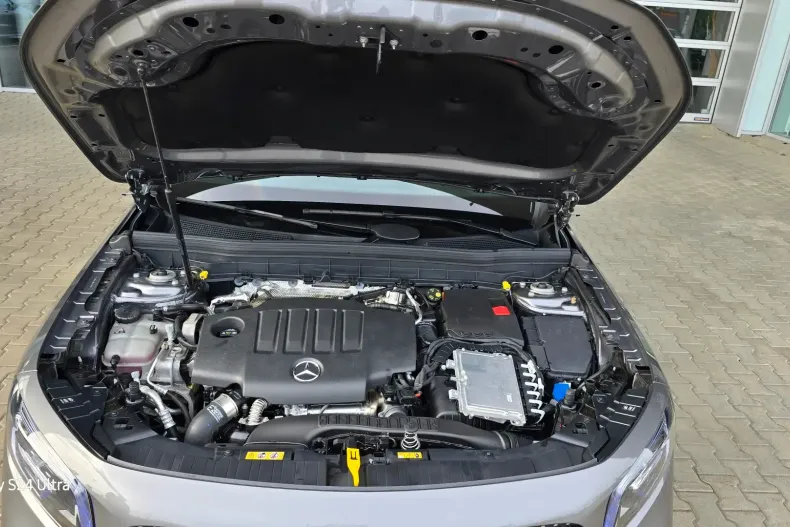 Mercedes-Benz GLB 200 din 2023 cu 32.000 km - oferta MER144133 - foto 3