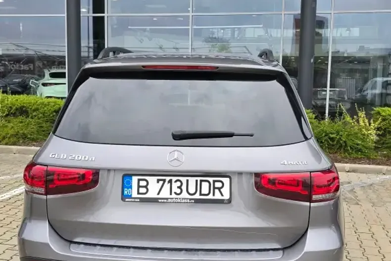 Mercedes-Benz GLB 200 din 2023 cu 32.000 km - oferta MER144133 - foto 4