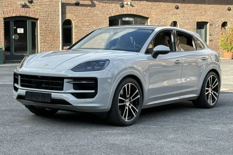 Porsche Cayenne din 2025 cu 9.900 km - oferta POR144139 - foto 17