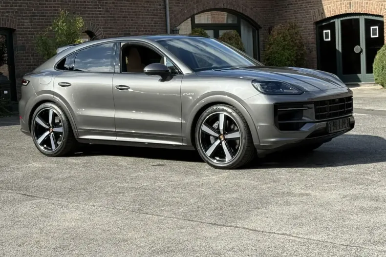 Porsche Cayenne din 2025 cu 6.600 km - oferta POR144142 - foto 18