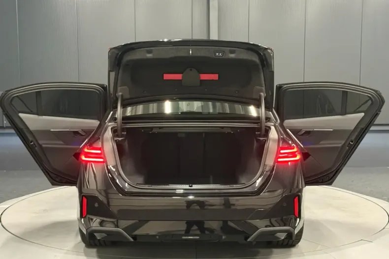 BMW 520 din 2023 cu 45.000 km - oferta BMW144145 - foto 8