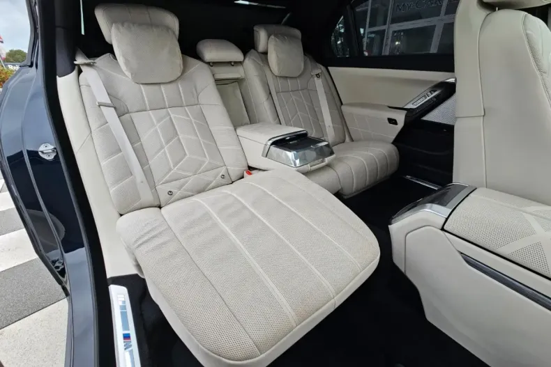 BMW 740 din 2024 cu 33.000 km - oferta BMW144146 - foto 10