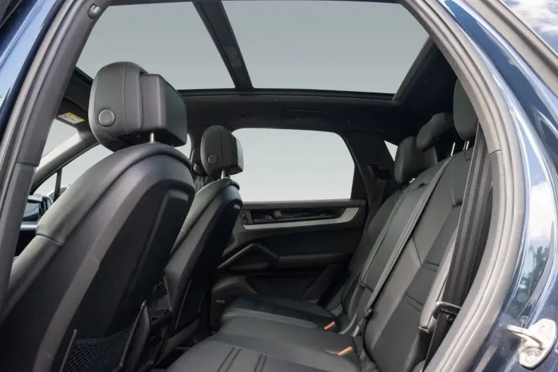 Porsche Cayenne din 2024 cu 19.900 km - oferta POR144149 - foto 17