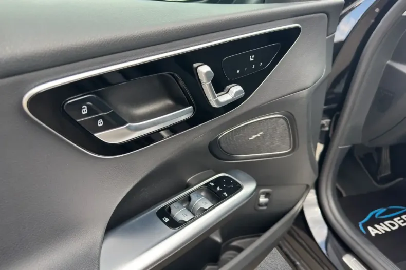 Mercedes-Benz C 300 din 2022 cu 63.000 km - oferta MER144167 - foto 15