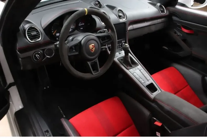 Porsche 718 Spyder din 2024 cu 4.900 km - oferta POR144177 - foto 2