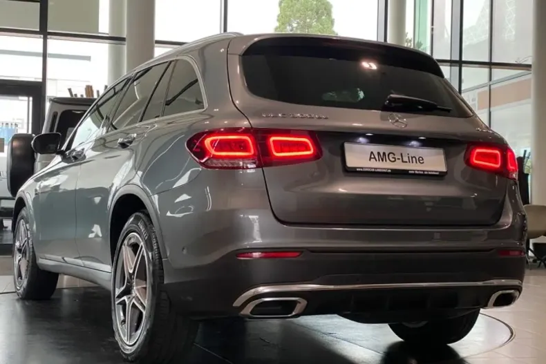 Mercedes-Benz GLC 300 din 2021 cu 59.965 km - oferta MER144178 - foto 3