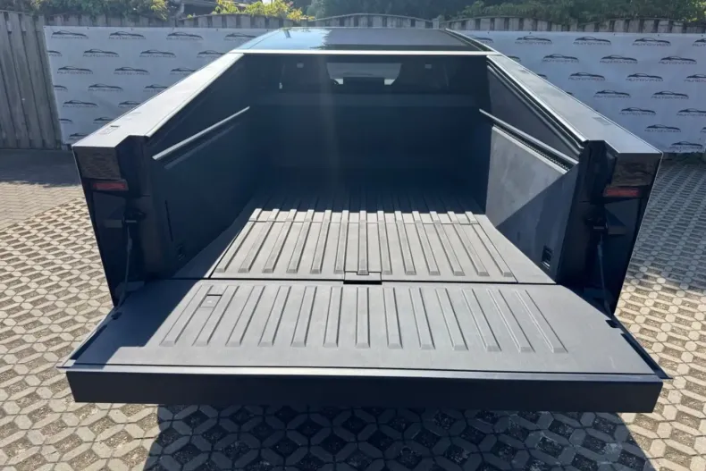 Tesla Cybertruck din 2024 cu 1.166 km - oferta TES144183 - foto 20