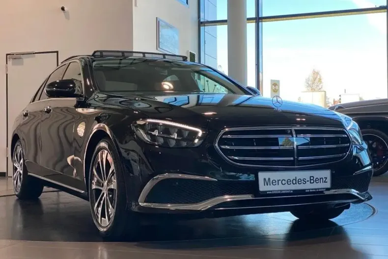 Mercedes-Benz E 300 din 2022 cu 79.746 km - oferta MER144185 - foto 3